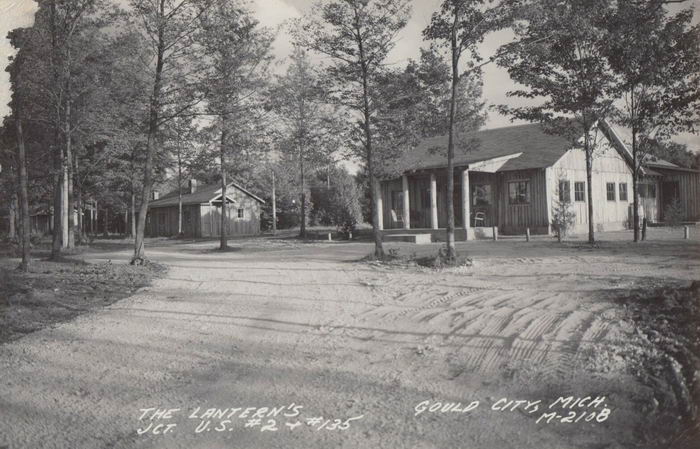 The Lanterns - 1940S Postcard